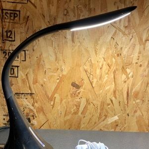 LED DESK LAMP